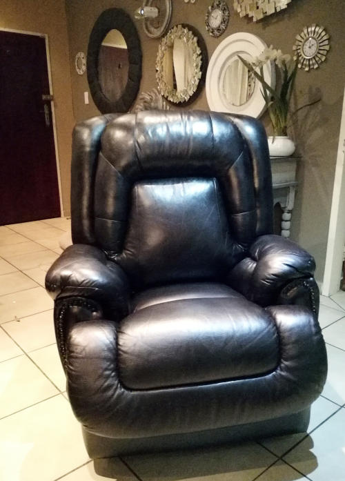 Coricraft recliner store chairs